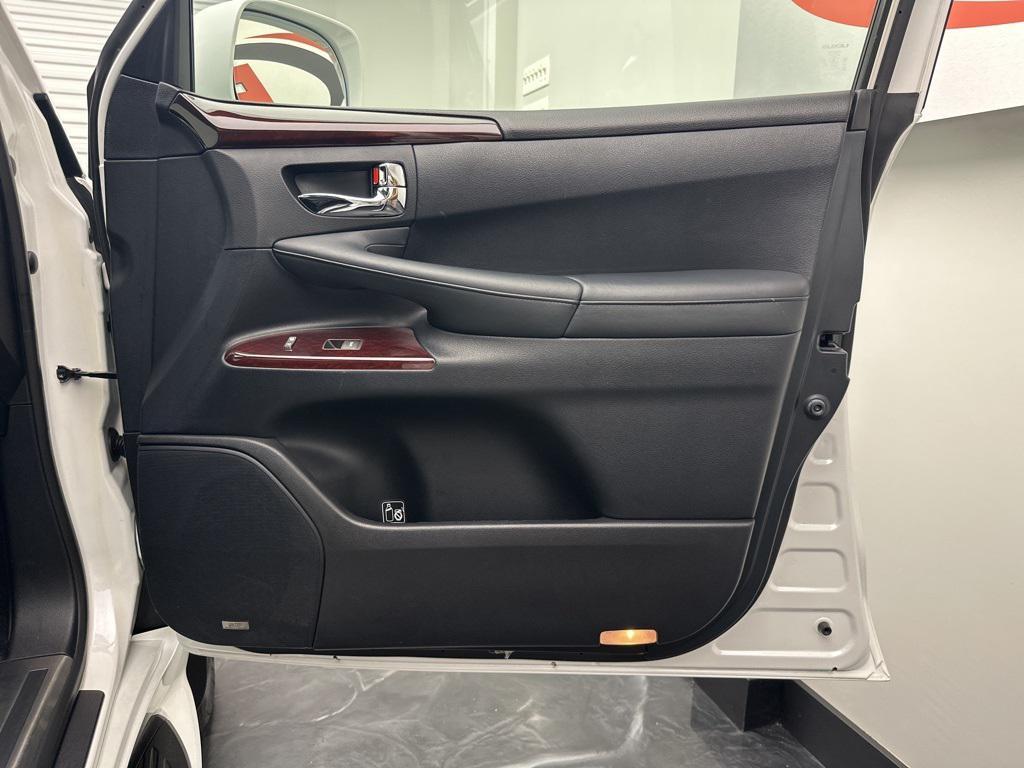 used 2014 Lexus LX 570 car, priced at $34,995