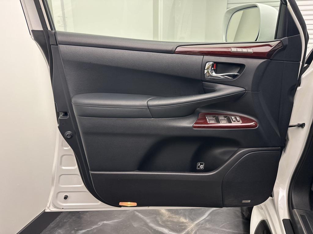 used 2014 Lexus LX 570 car, priced at $34,995