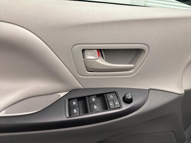 used 2020 Toyota Sienna car, priced at $26,995