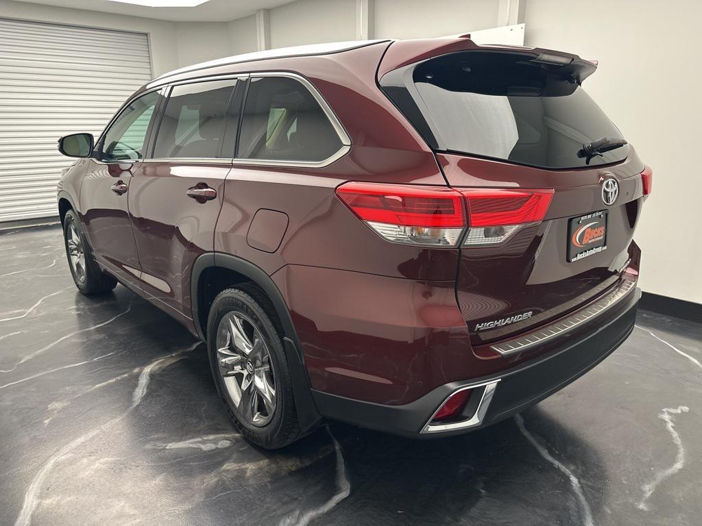used 2019 Toyota Highlander car, priced at $27,495