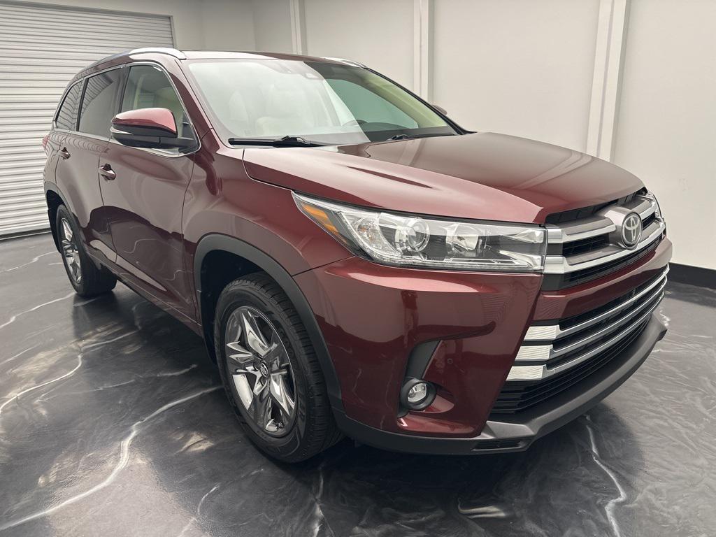 used 2019 Toyota Highlander car, priced at $27,495