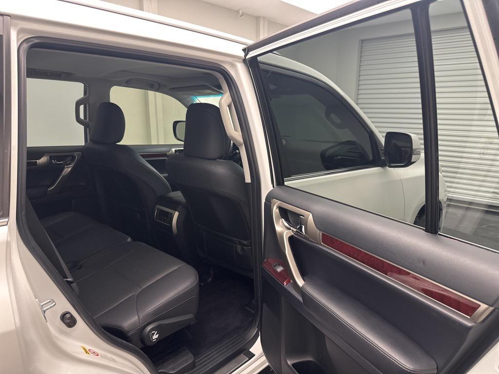 used 2019 Lexus GX 460 car, priced at $32,995