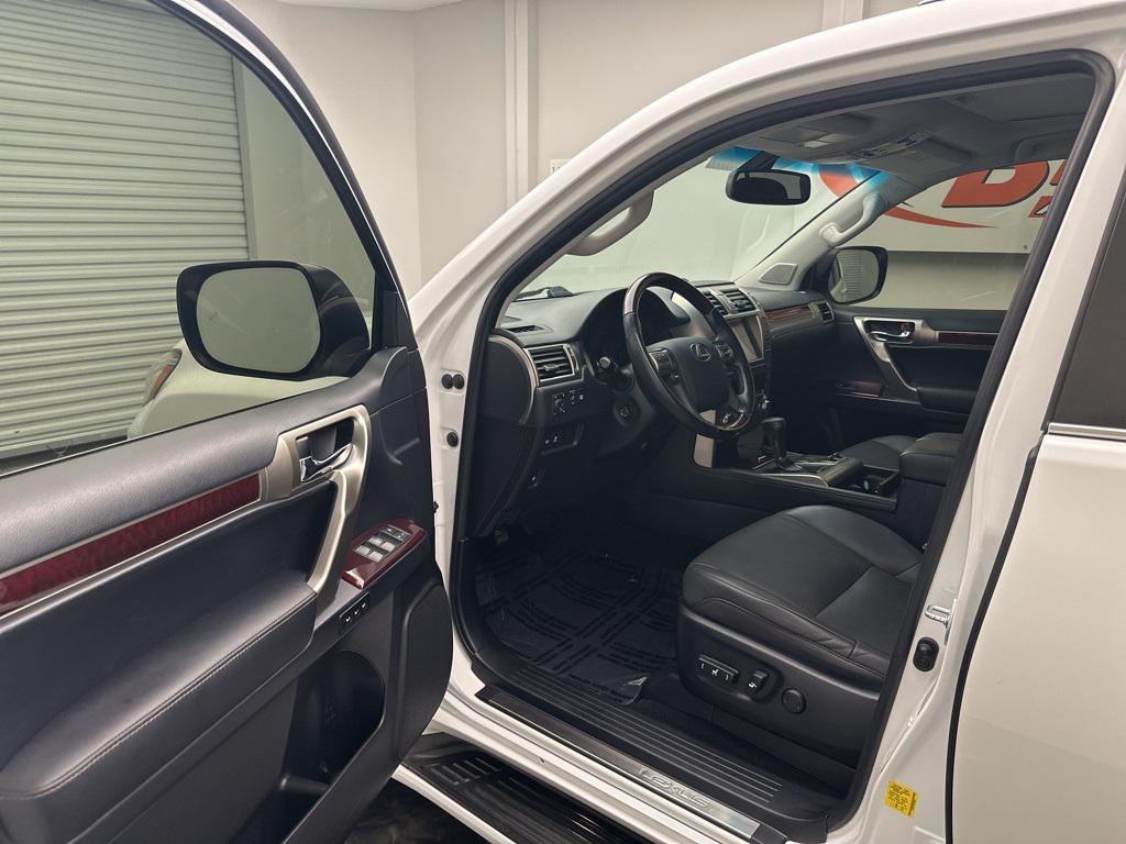 used 2019 Lexus GX 460 car, priced at $32,995