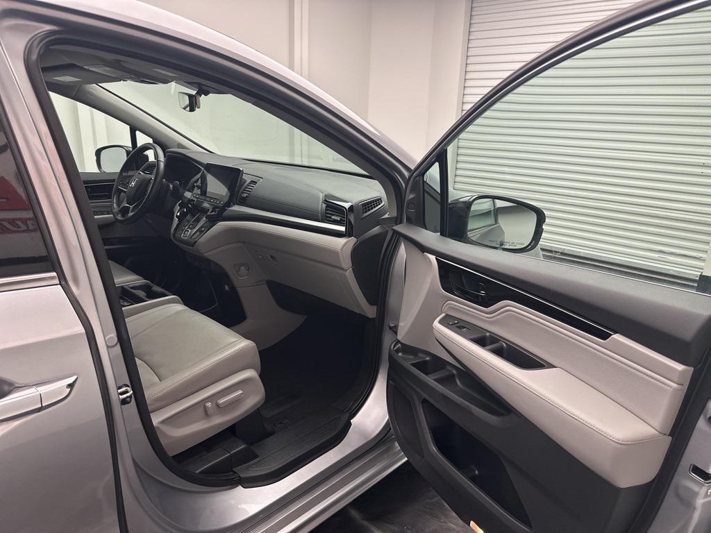 used 2018 Honda Odyssey car, priced at $17,995