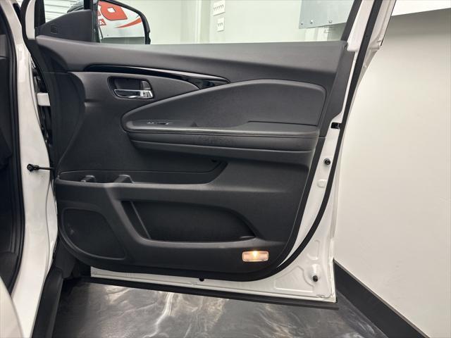 used 2021 Honda Pilot car, priced at $24,995