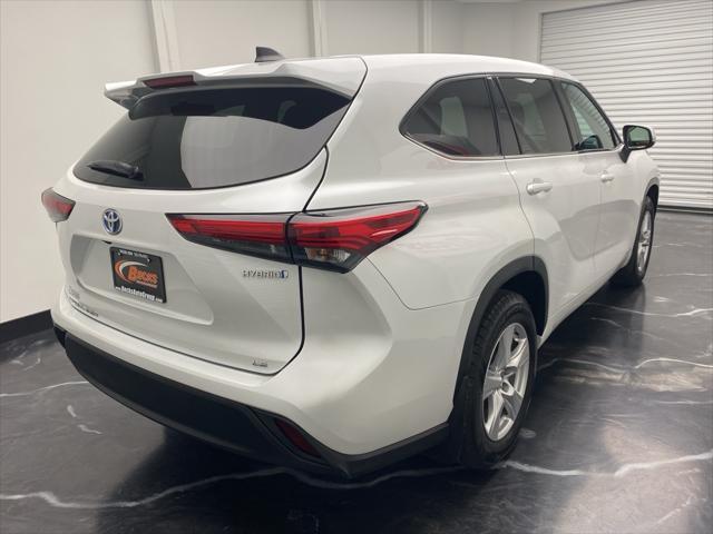 used 2022 Toyota Highlander Hybrid car, priced at $29,995