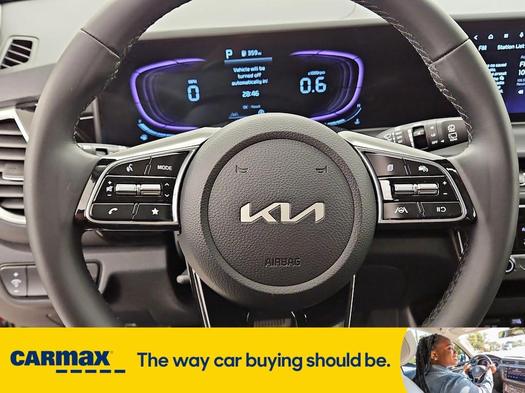 used 2025 Kia Seltos car, priced at $23,998