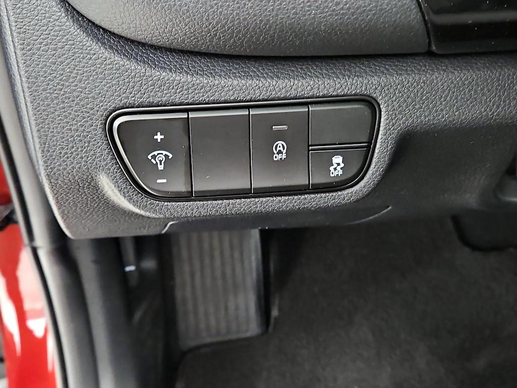 used 2025 Kia Seltos car, priced at $23,998