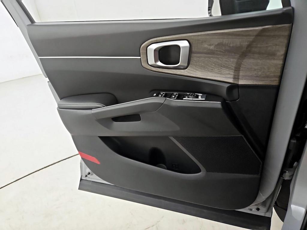 used 2022 Kia Sorento car, priced at $29,998