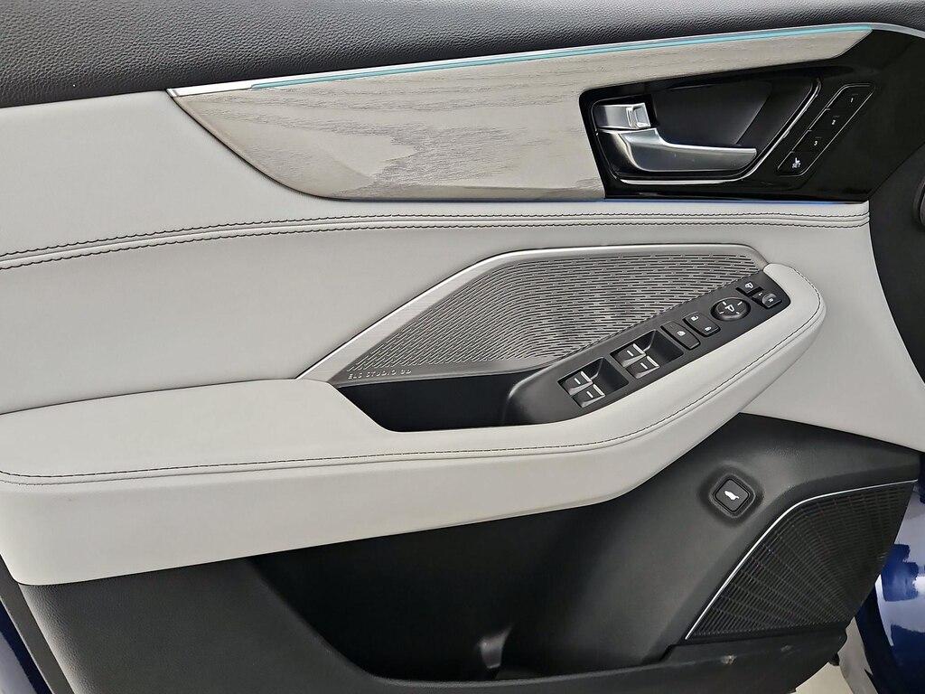 used 2023 Acura MDX car, priced at $50,998