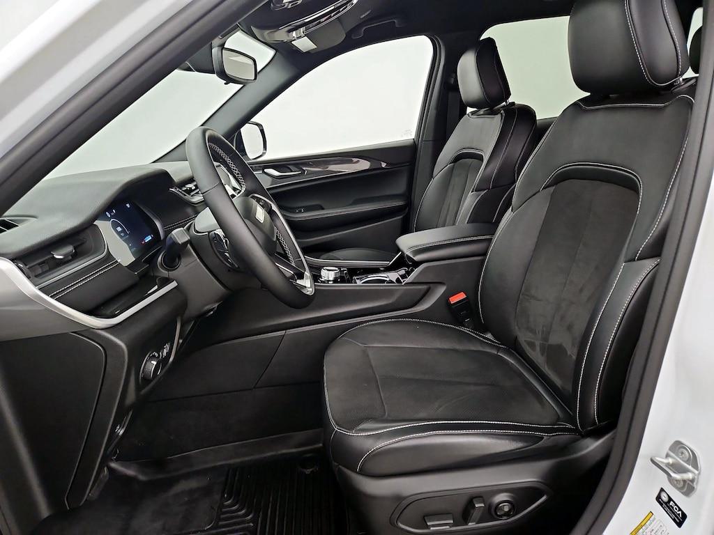 used 2022 Jeep Grand Cherokee car, priced at $34,998