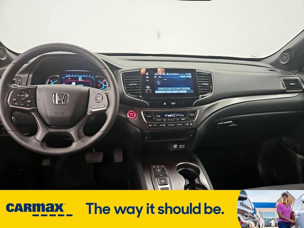 used 2022 Honda Pilot car, priced at $32,998
