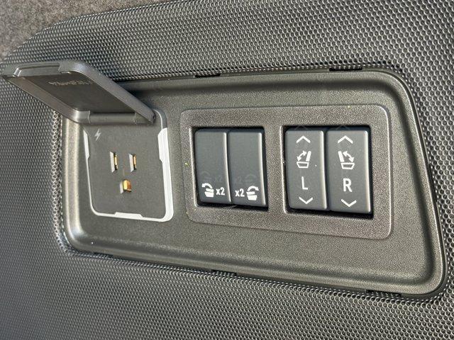 new 2026 Cadillac Escalade ESV car