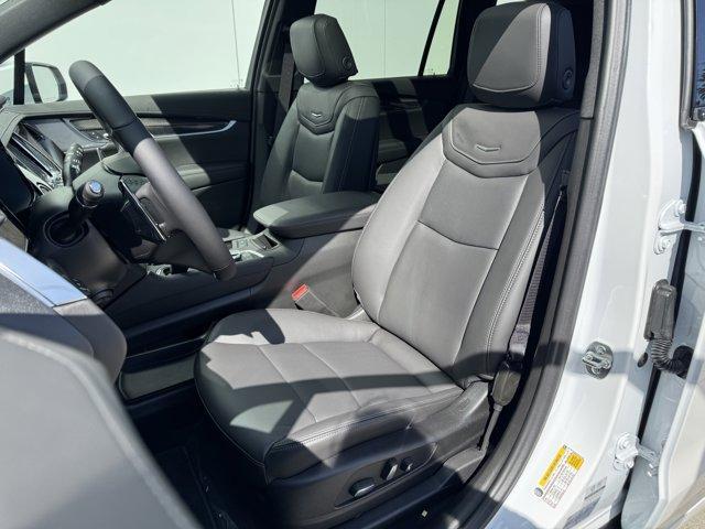 new 2025 Cadillac XT6 car, priced at $65,960
