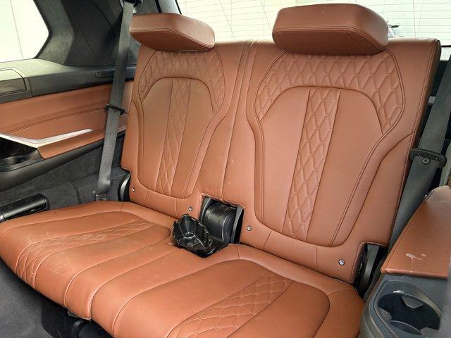 used 2023 BMW X7 car