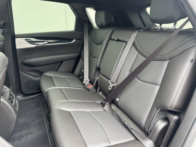 new 2025 Cadillac XT5 car, priced at $54,090