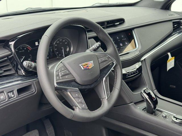 new 2025 Cadillac XT5 car, priced at $54,090