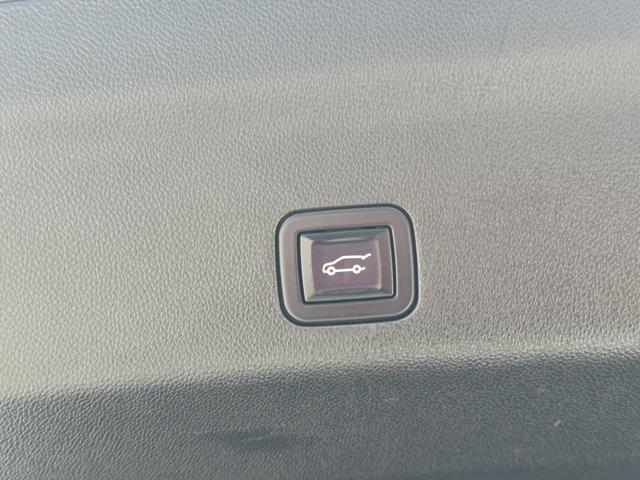 used 2023 GMC Yukon car, priced at $53,399