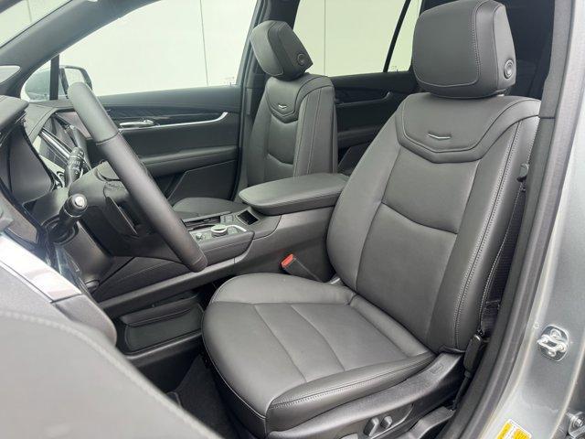 new 2025 Cadillac XT6 car, priced at $59,690