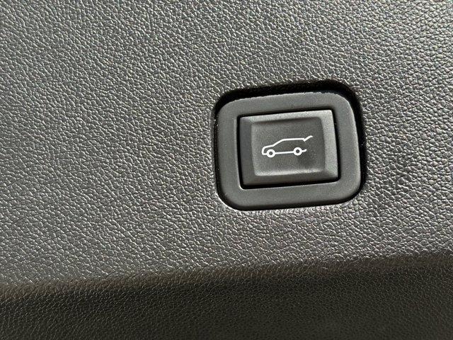 used 2023 Cadillac XT6 car, priced at $32,499