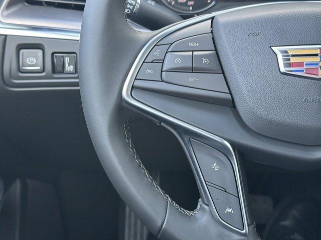 new 2025 Cadillac XT5 car, priced at $47,690