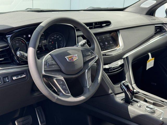 new 2025 Cadillac XT5 car, priced at $62,890