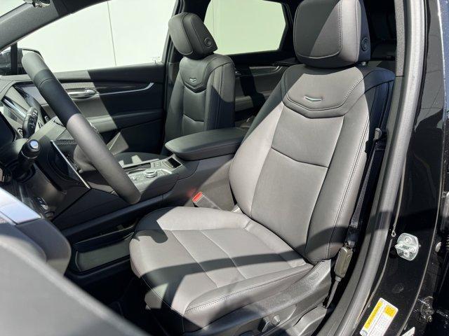 new 2025 Cadillac XT5 car, priced at $62,890