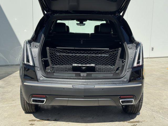 new 2025 Cadillac XT5 car, priced at $62,890