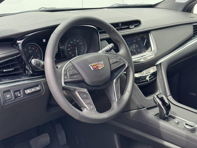 new 2025 Cadillac XT5 car, priced at $55,915