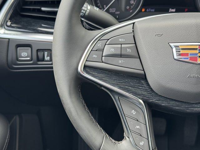 new 2025 Cadillac XT5 car, priced at $55,915