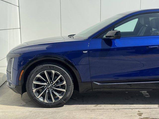 new 2025 Cadillac LYRIQ car