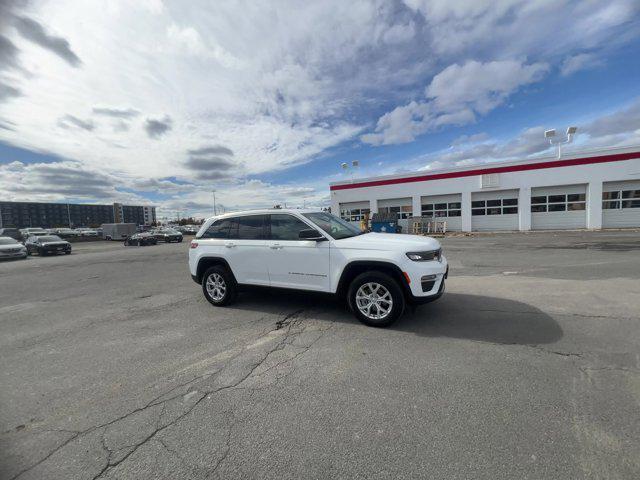 used 2023 Jeep Grand Cherokee car, priced at $27,447