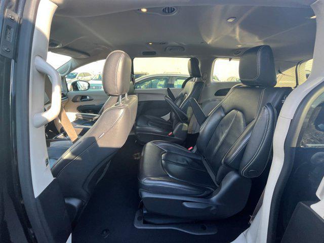 used 2022 Chrysler Pacifica Hybrid car, priced at $26,985