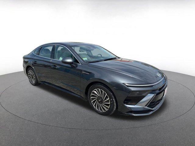 used 2024 Hyundai Sonata Hybrid car, priced at $24,758
