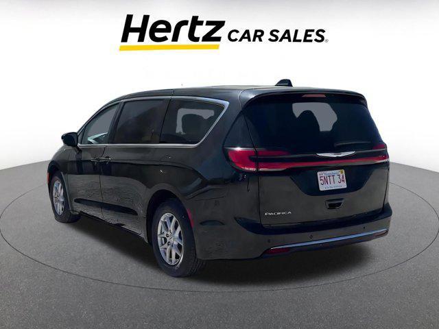 used 2024 Chrysler Pacifica car, priced at $33,462