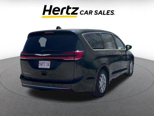 used 2024 Chrysler Pacifica car, priced at $33,462