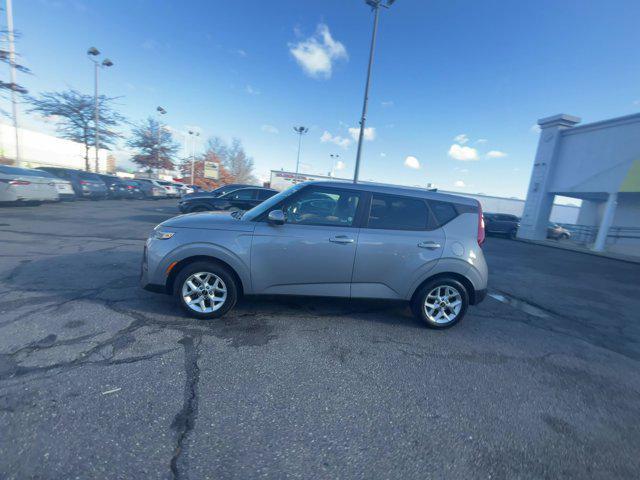 used 2022 Kia Soul car, priced at $15,014