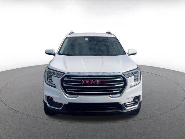 used 2024 GMC Terrain car, priced at $25,091