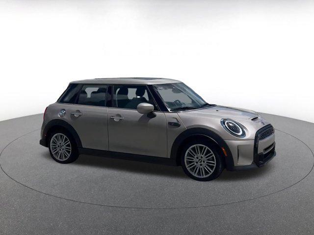 used 2024 MINI Hardtop car, priced at $24,862