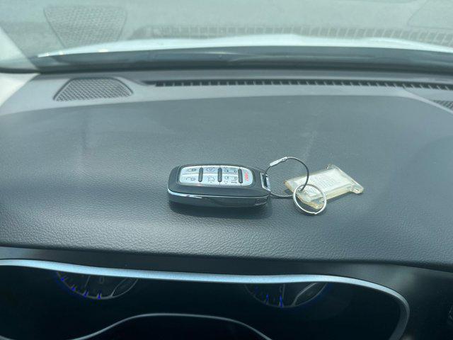 used 2023 Chrysler Pacifica car, priced at $22,292
