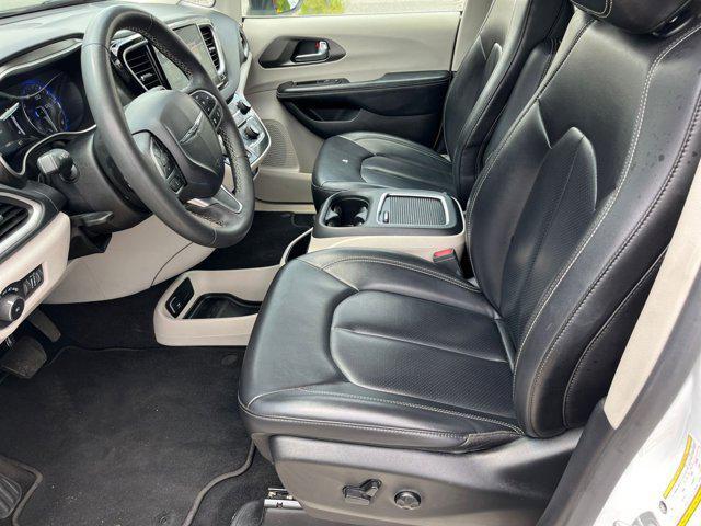 used 2023 Chrysler Pacifica car, priced at $22,292