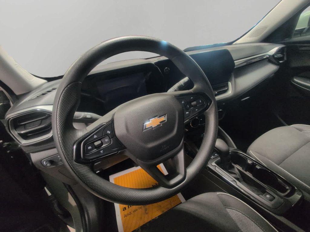 used 2025 Chevrolet TrailBlazer car, priced at $24,995