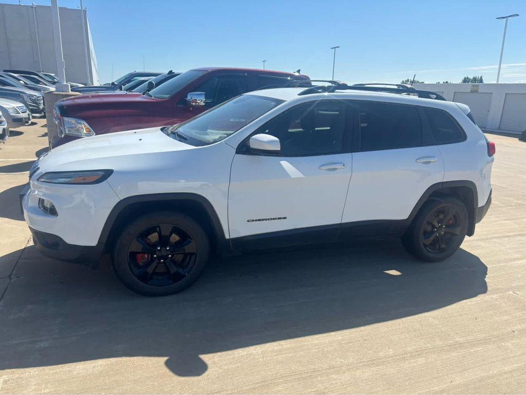 used 2016 Jeep Cherokee car, priced at $10,995