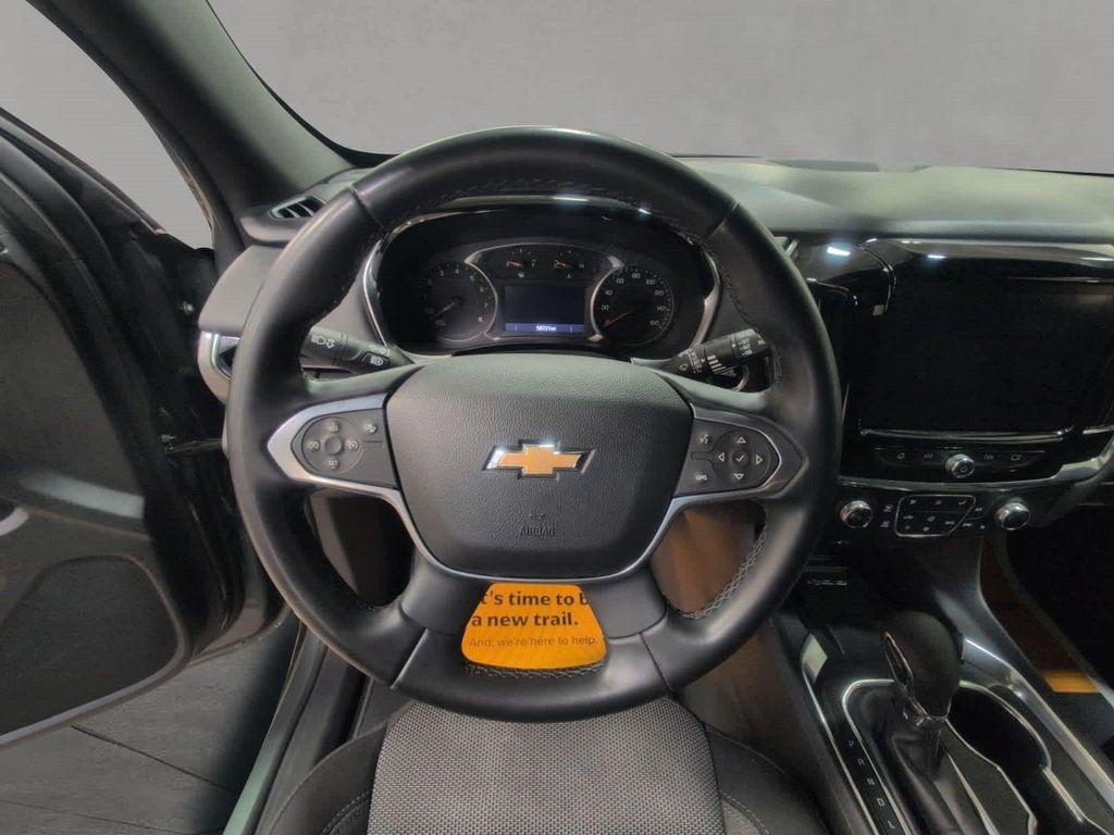 used 2023 Chevrolet Traverse car, priced at $30,995