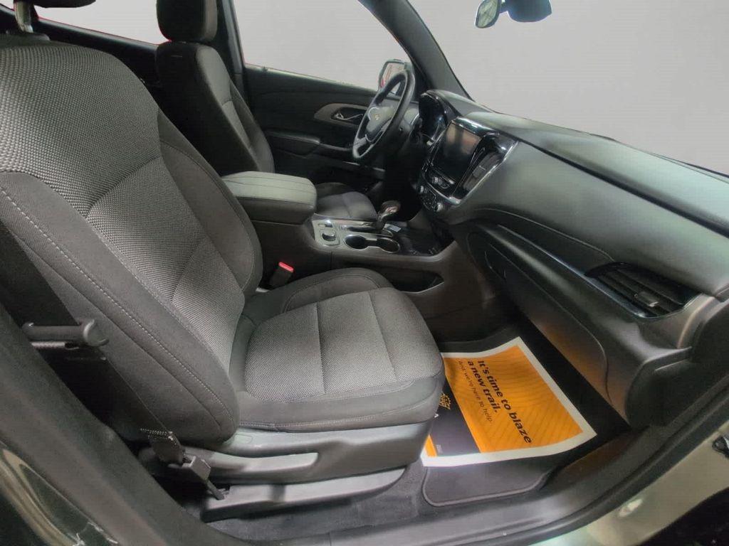 used 2023 Chevrolet Traverse car, priced at $30,995