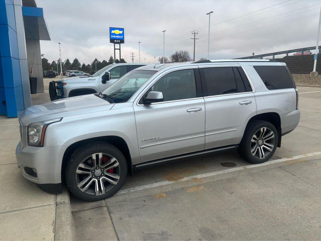used 2019 GMC Yukon car, priced at $35,995