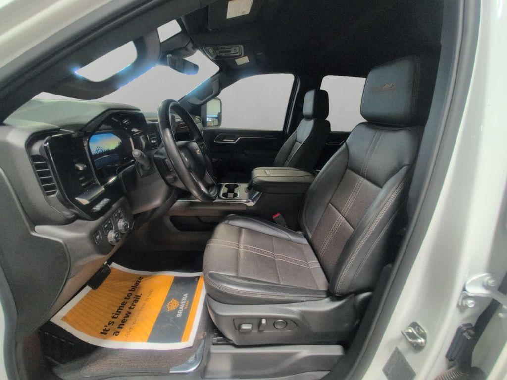 used 2025 Chevrolet Silverado 3500 car, priced at $62,995