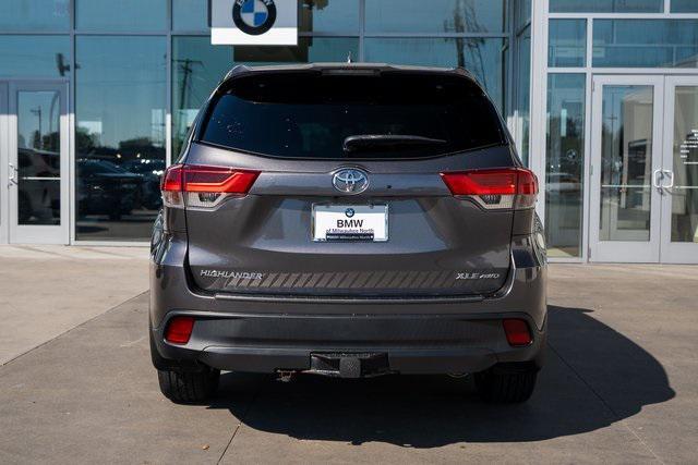 used 2018 Toyota Highlander car, priced at $21,955