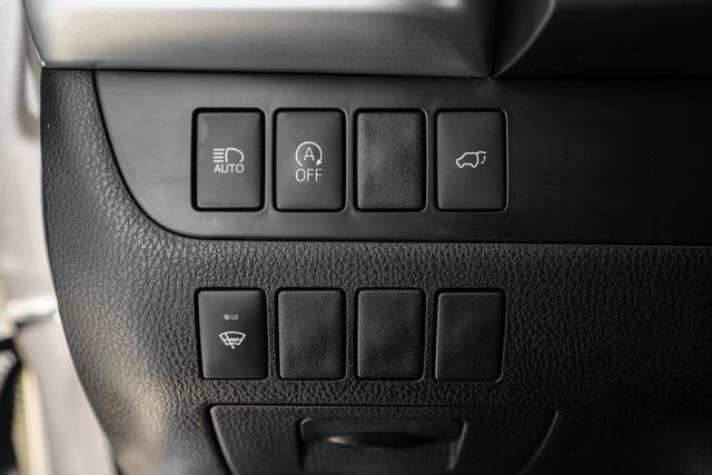used 2018 Toyota Highlander car, priced at $21,955