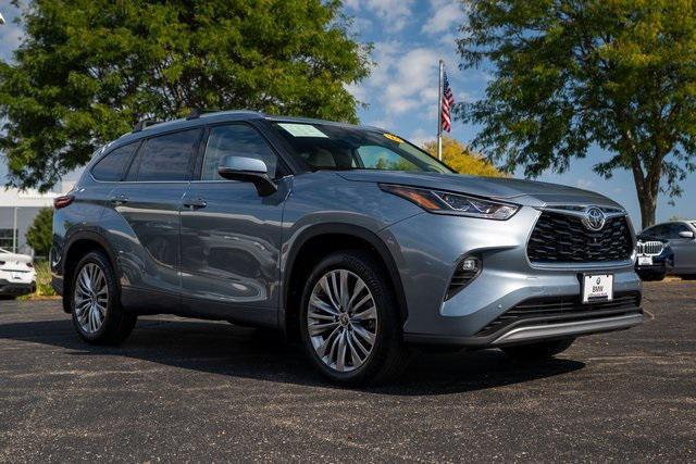 used 2023 Toyota Highlander car, priced at $43,949